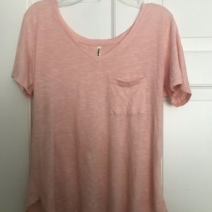 Tee shirt with pocket